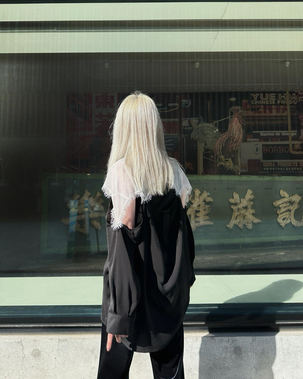 aalis REESE MESH cape panel on shoulder oversized shirt (Black Mix)