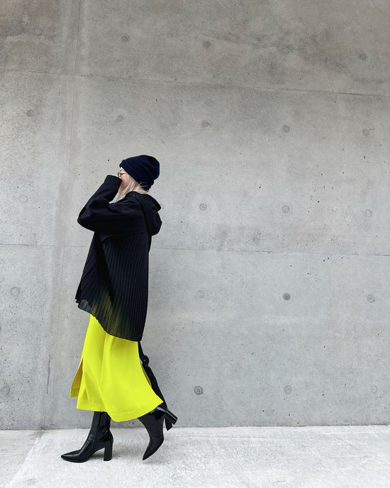 aalis PARMA pleated chiffon hoodie (Black)