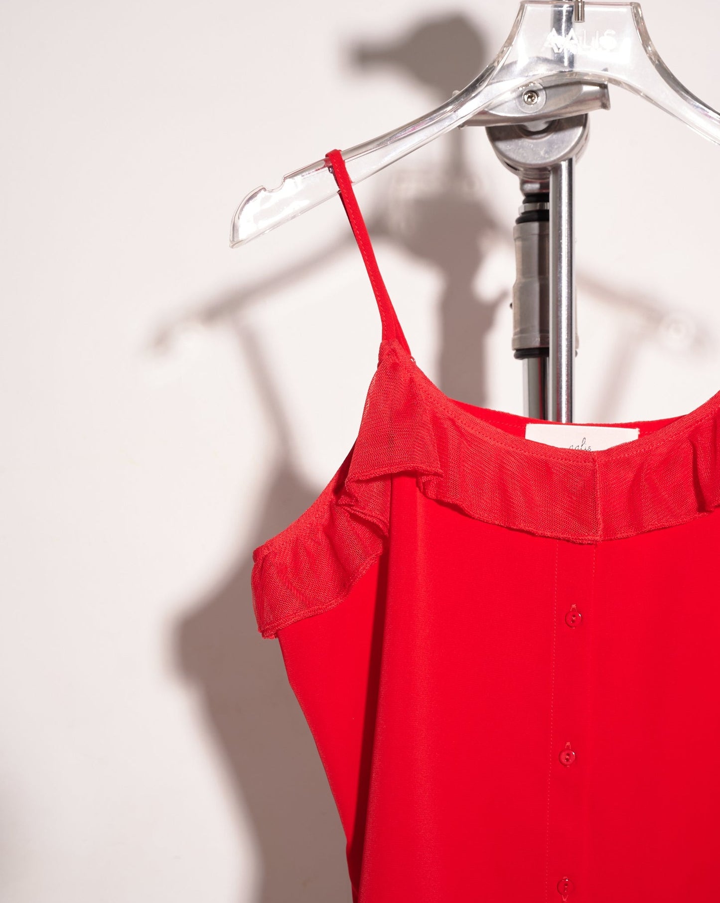 Load image into Gallery viewer, aalis JAX mesh ruffle detail shirt camisole (Red)
