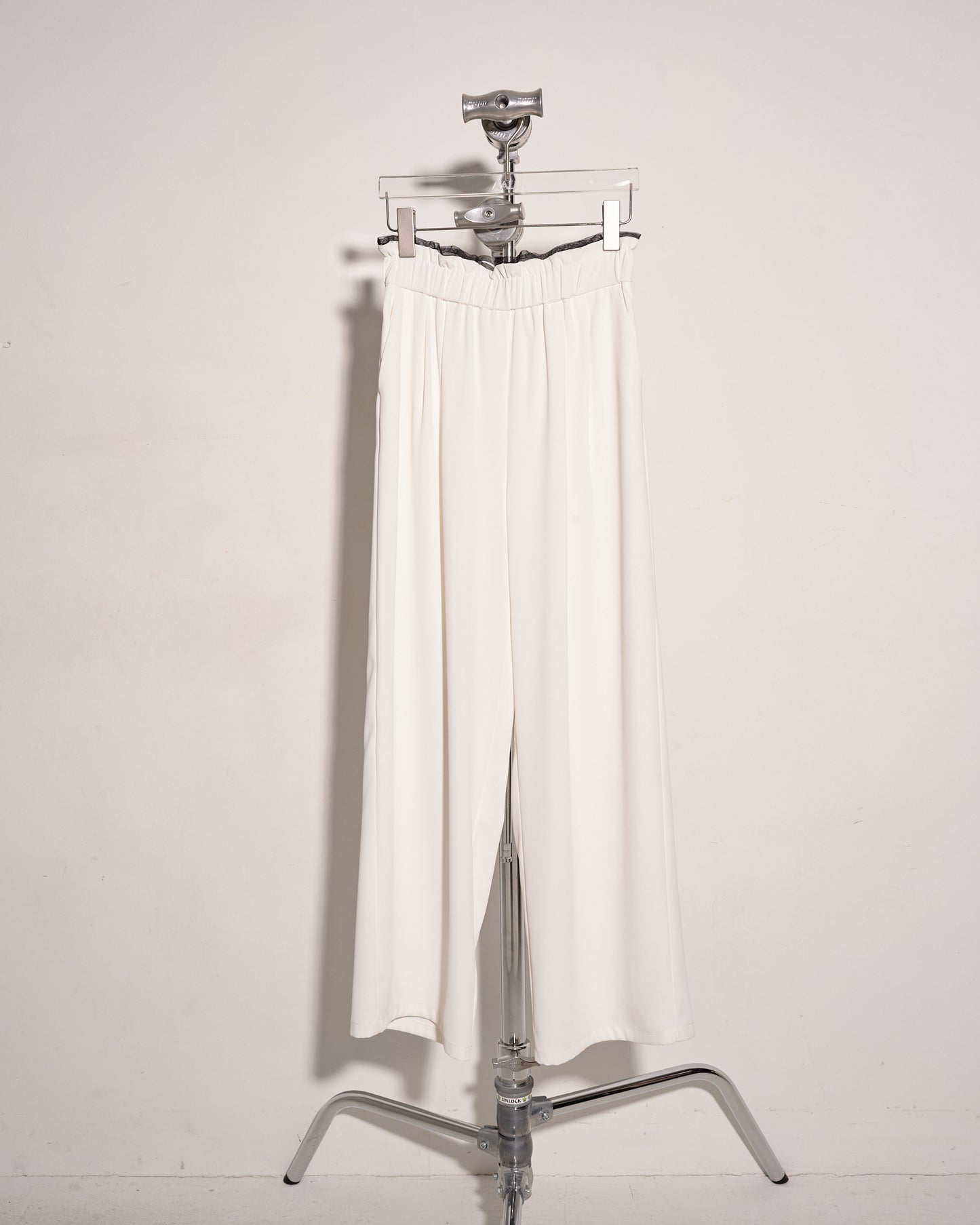 aalis FINNIE mesh trim paperbag waist pants (White)