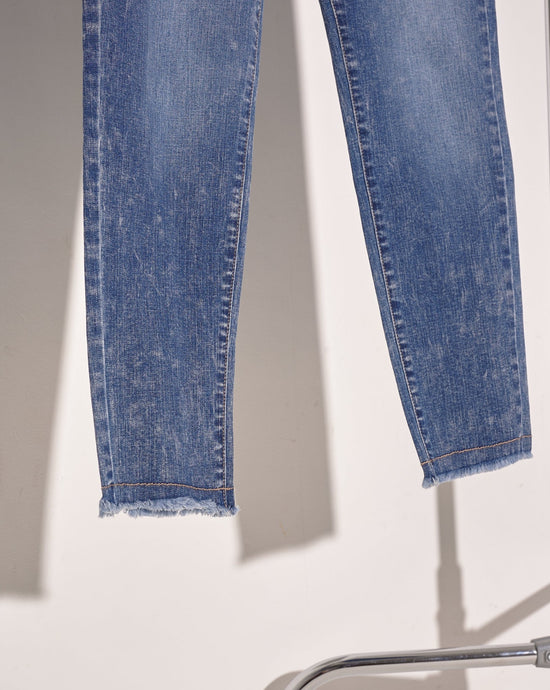 Load image into Gallery viewer, aalis KOR skinny jeans (Acid blue)
