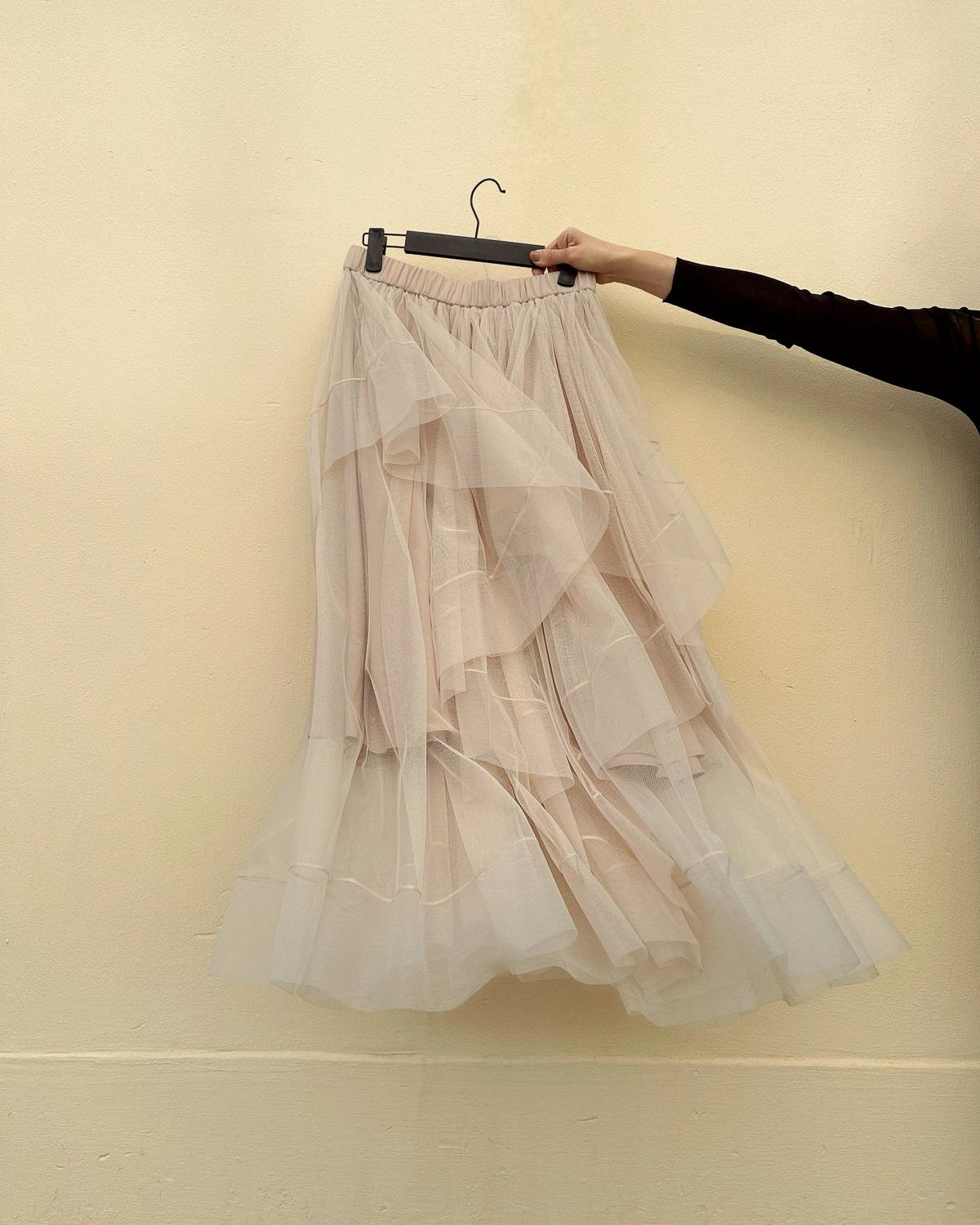 aalis EMBER tiered cascade mesh skirt (Nude)