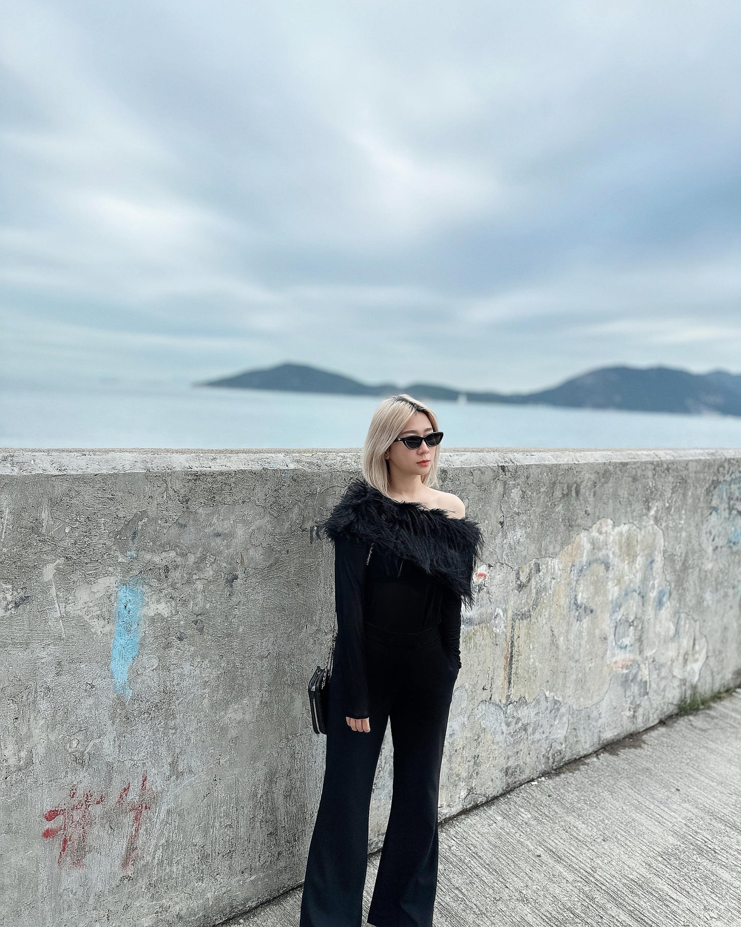 aalis TERRA faux ostrich feather off shoulder top (Black)