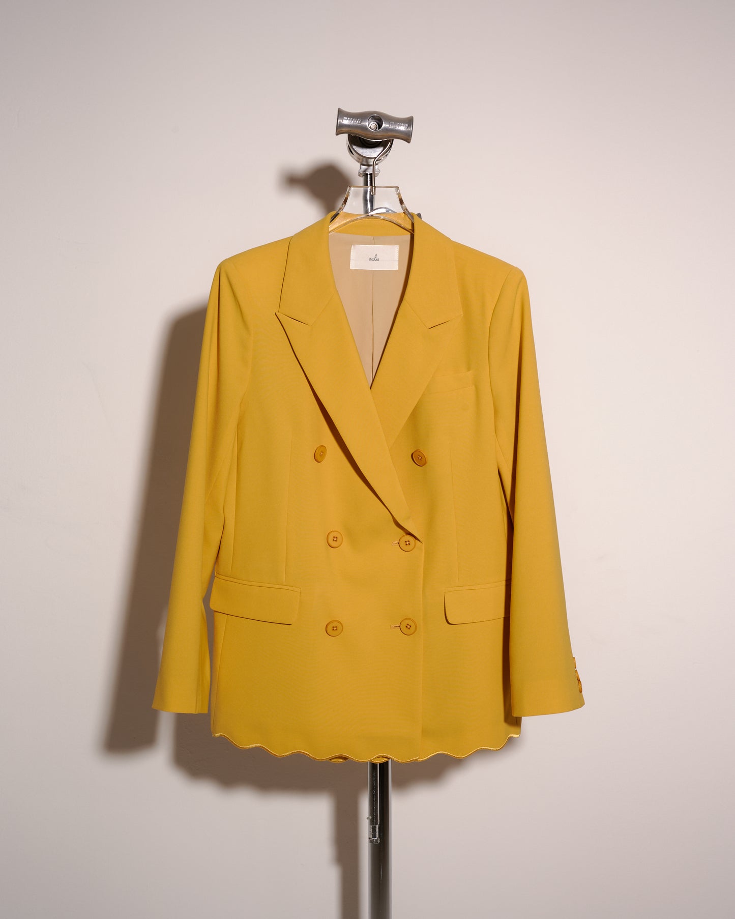 aalis MOONIA scallop edge double breasted blazer (Mustard)