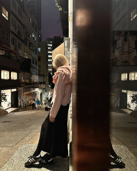 aalis MARNIE slit detail midi A line skirt (Black)