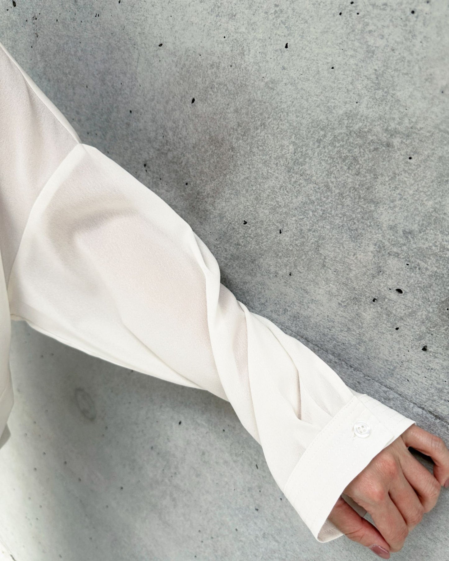 aalis JEANY oversized gathered blouse (Ivory)