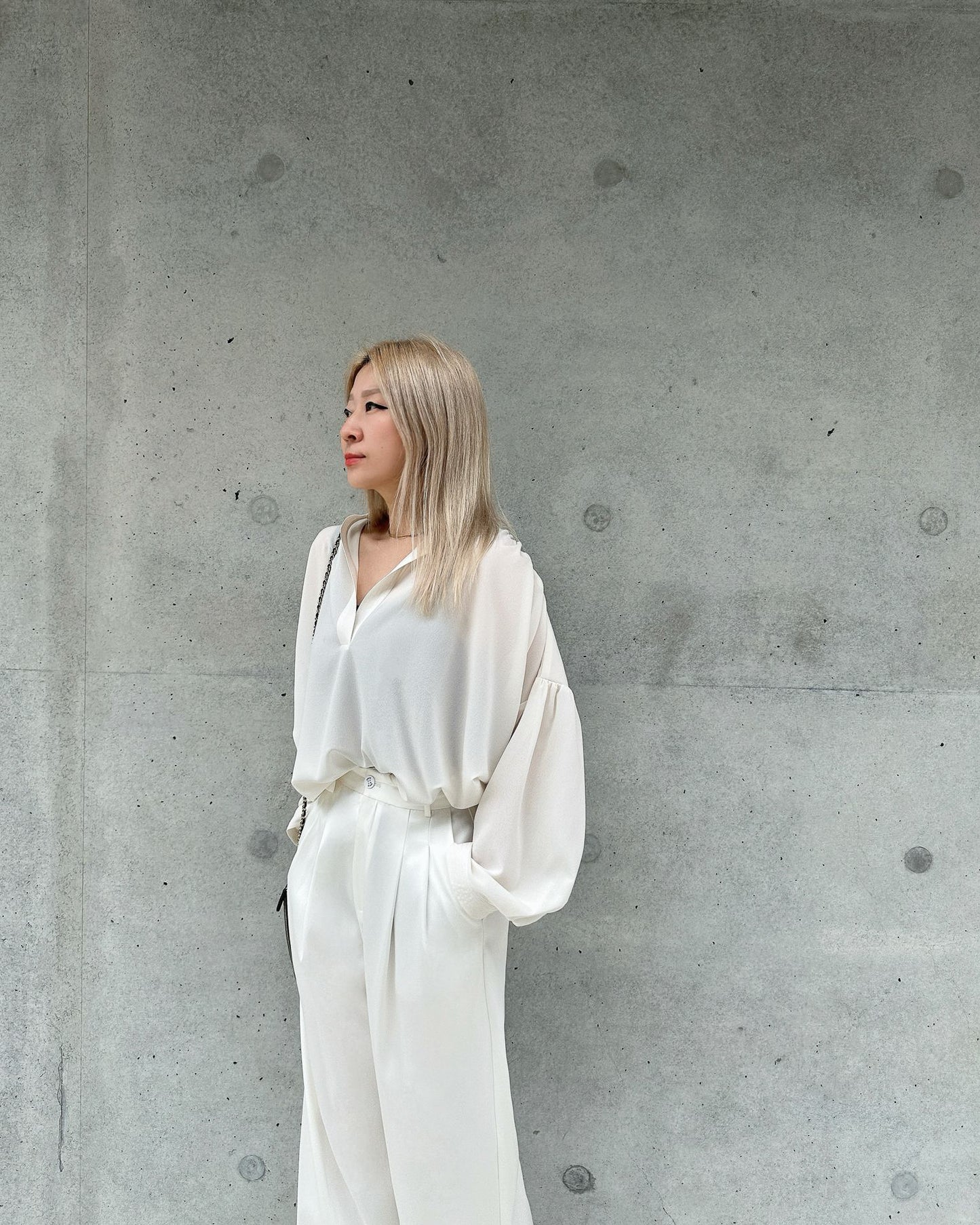 aalis JEANY oversized gathered blouse (Ivory)