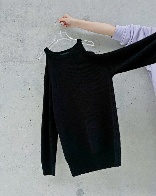 aalis SHYLA cut out shoulder tunic sweater dress (Black)