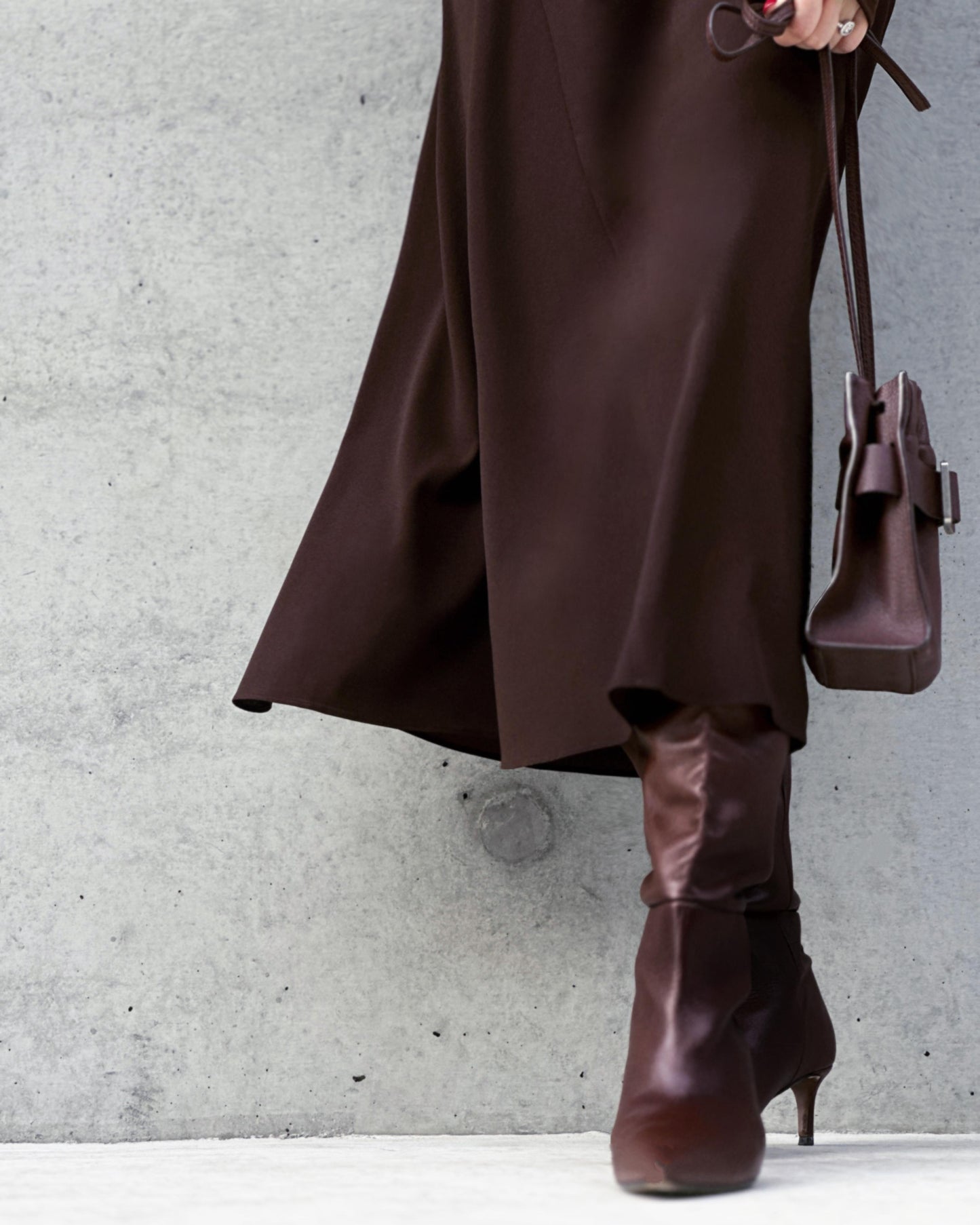 aalis LELA midiA-line skirt (Brown)