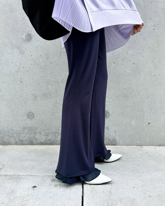 aalis DAMIEN FW25 chiffon ruffle hem pants (Dark Blue)