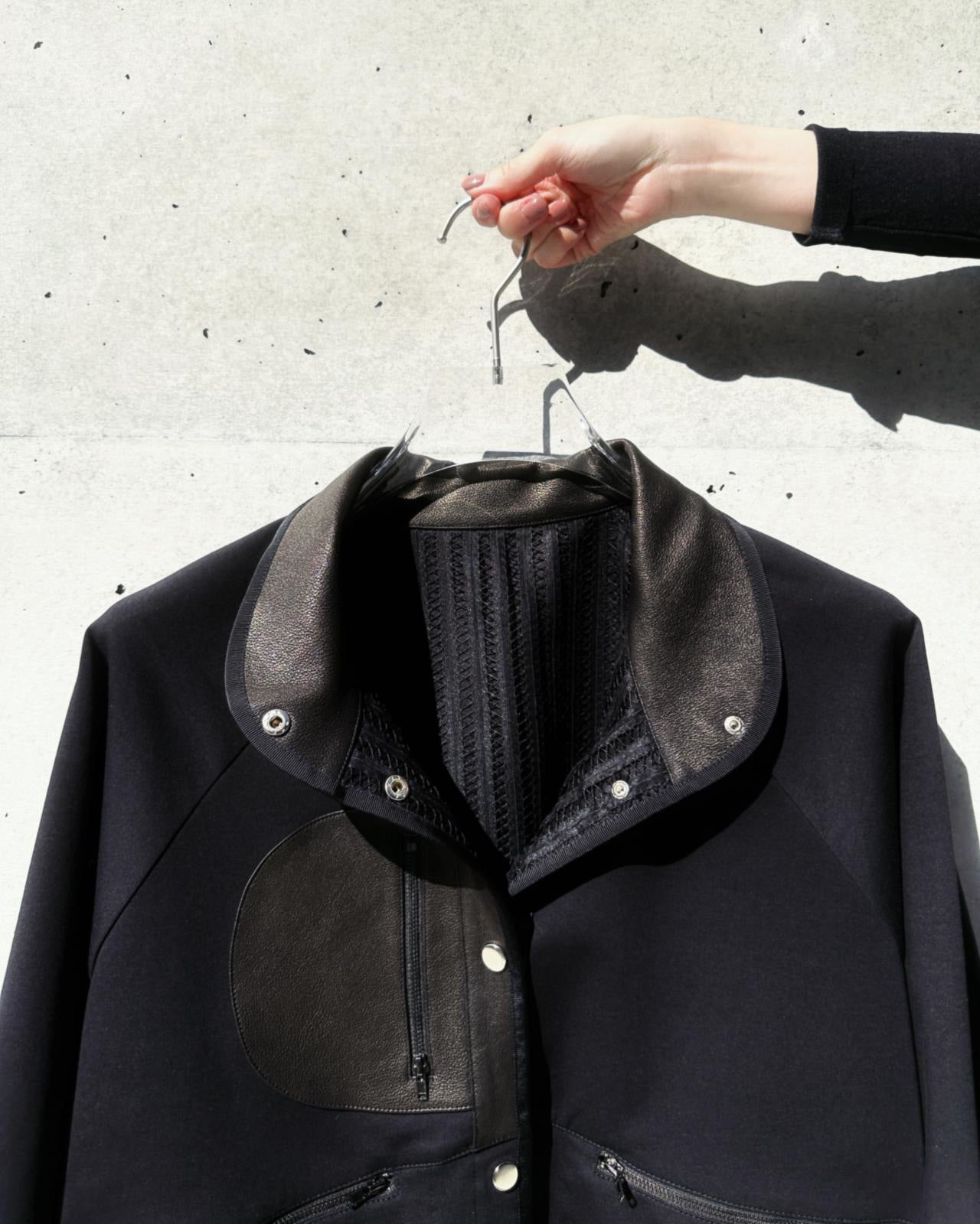 aalis ROMY leather detail 2-way jacket (Black)