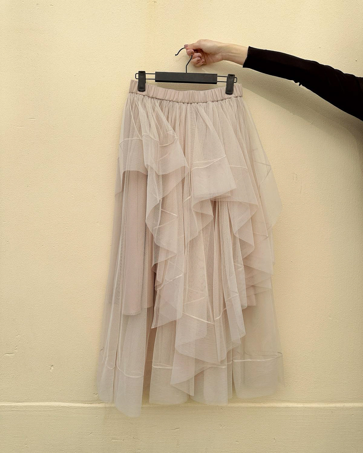 aalis EMBER tiered cascade mesh skirt (Nude)
