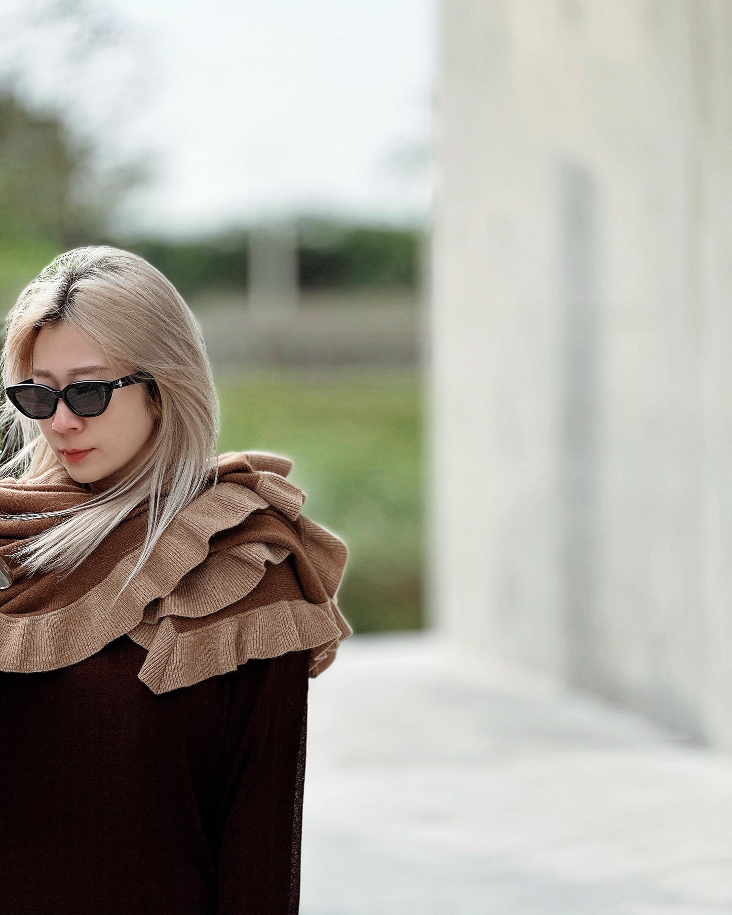 aalis LUCIE MIX FW25 cashmere ruffle hem scarf (Brown Mix)