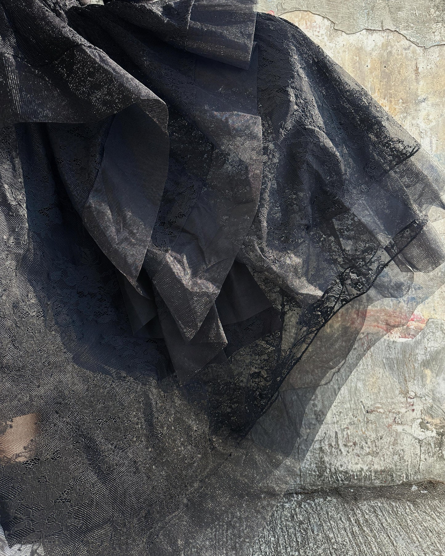 aalis EMBER LACE tiered cascade mesh skirt (Black Lace)