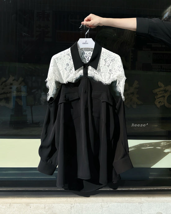 aalis REESE LACE cape panel on shoulder oversized shirt (Black)