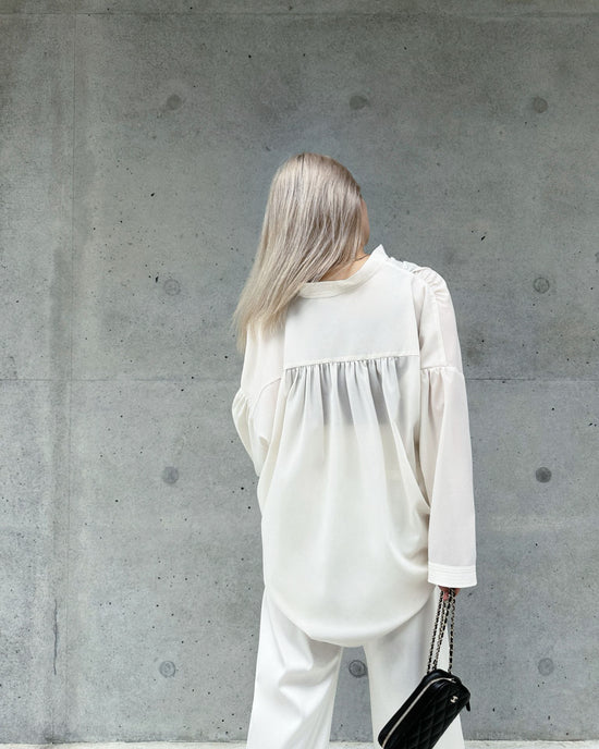 aalis JEANY oversized gathered blouse (Ivory)