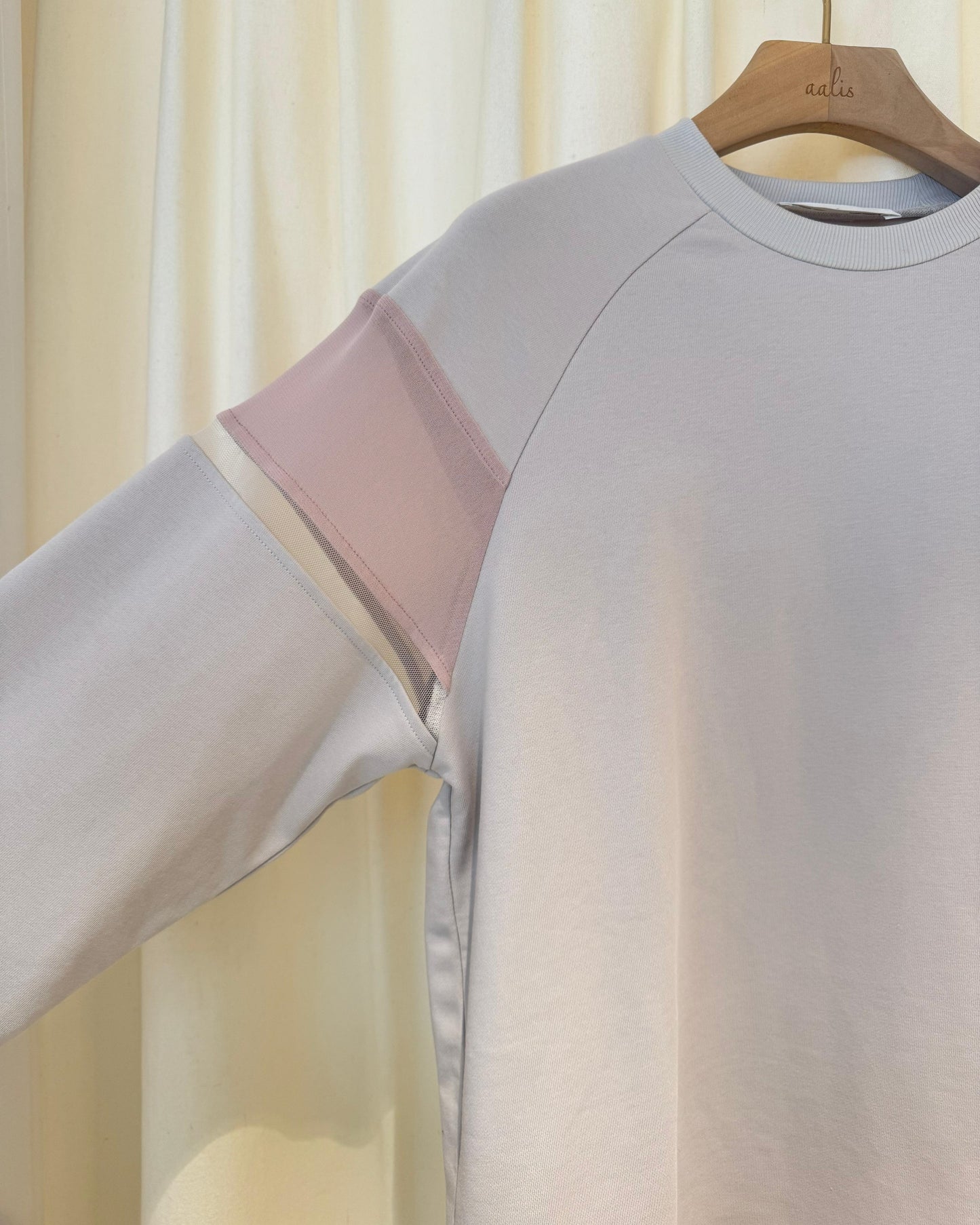 aalis AIKO mesh panel raglan sleeves sweater (Lt Grey)