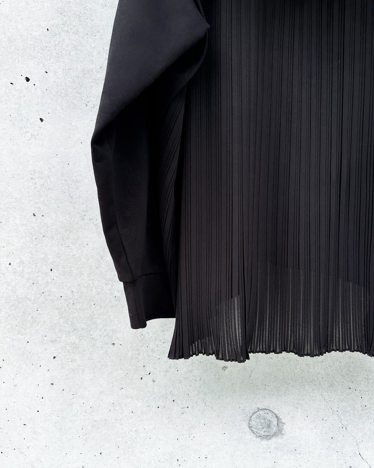 aalis PARMA pleated chiffon hoodie (Black)