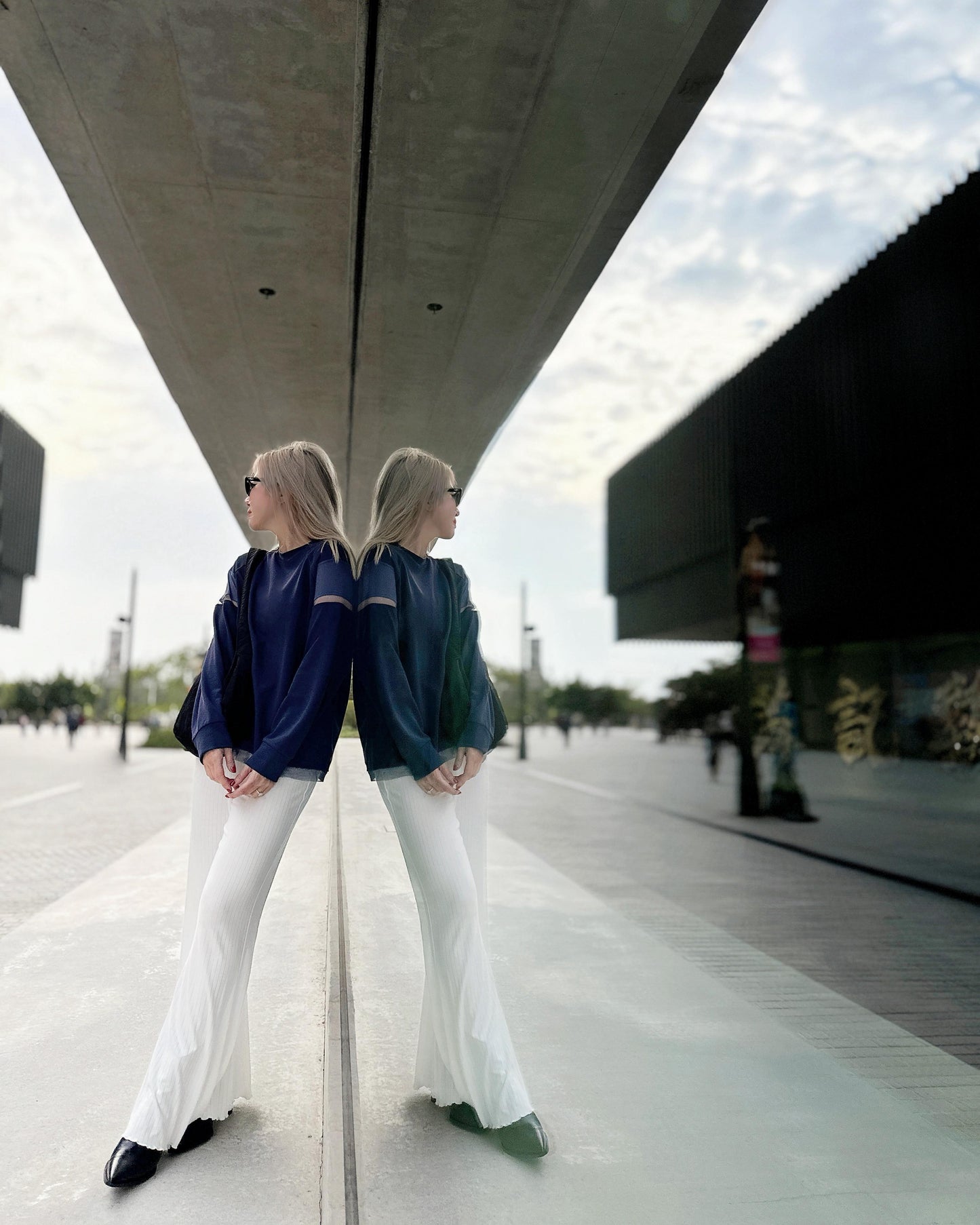 aalis AIKO mesh panel raglan sleeves sweater (Purple Blue)