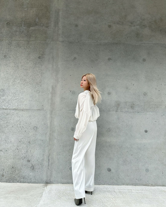 aalis JEANY oversized gathered blouse (Ivory)
