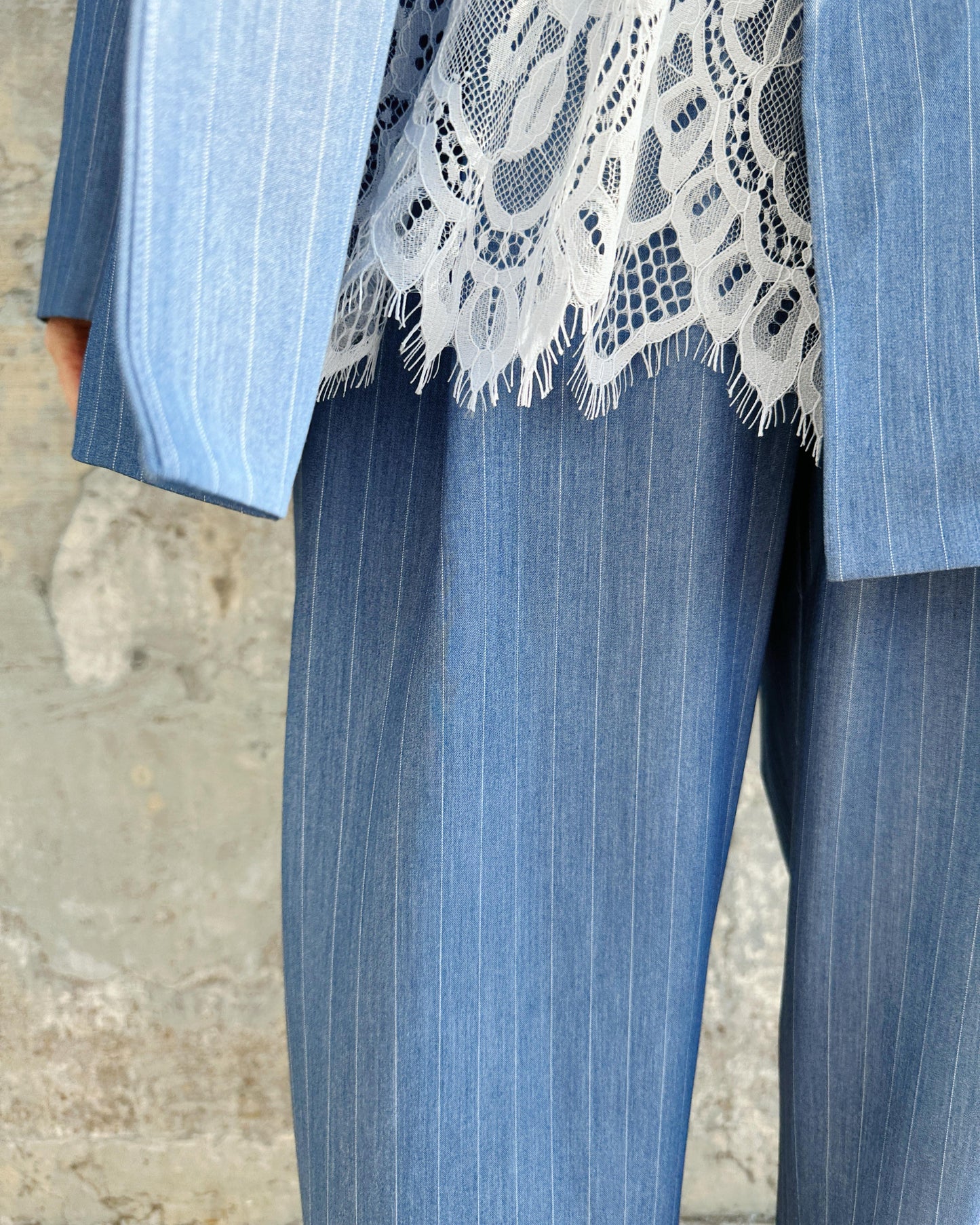 aalis SEFINA front pleat suiting pants (Blue Denim)