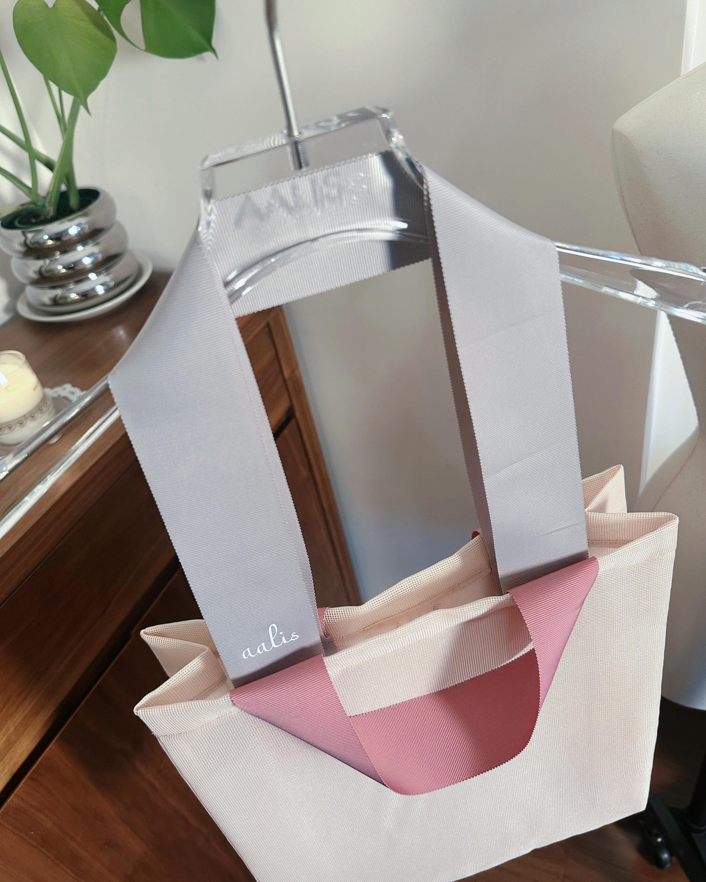 aalis Classic vertical net tote bag (Pink)