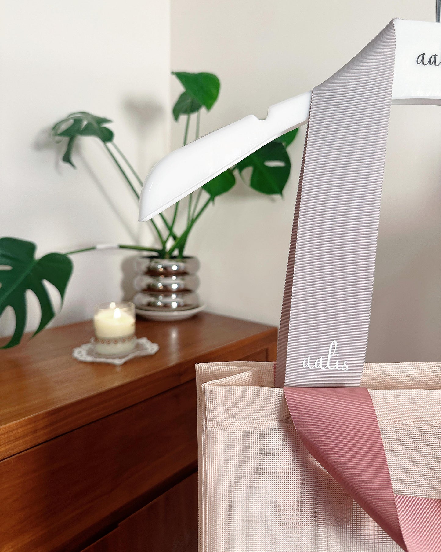 aalis Classic vertical net tote bag (Pink)