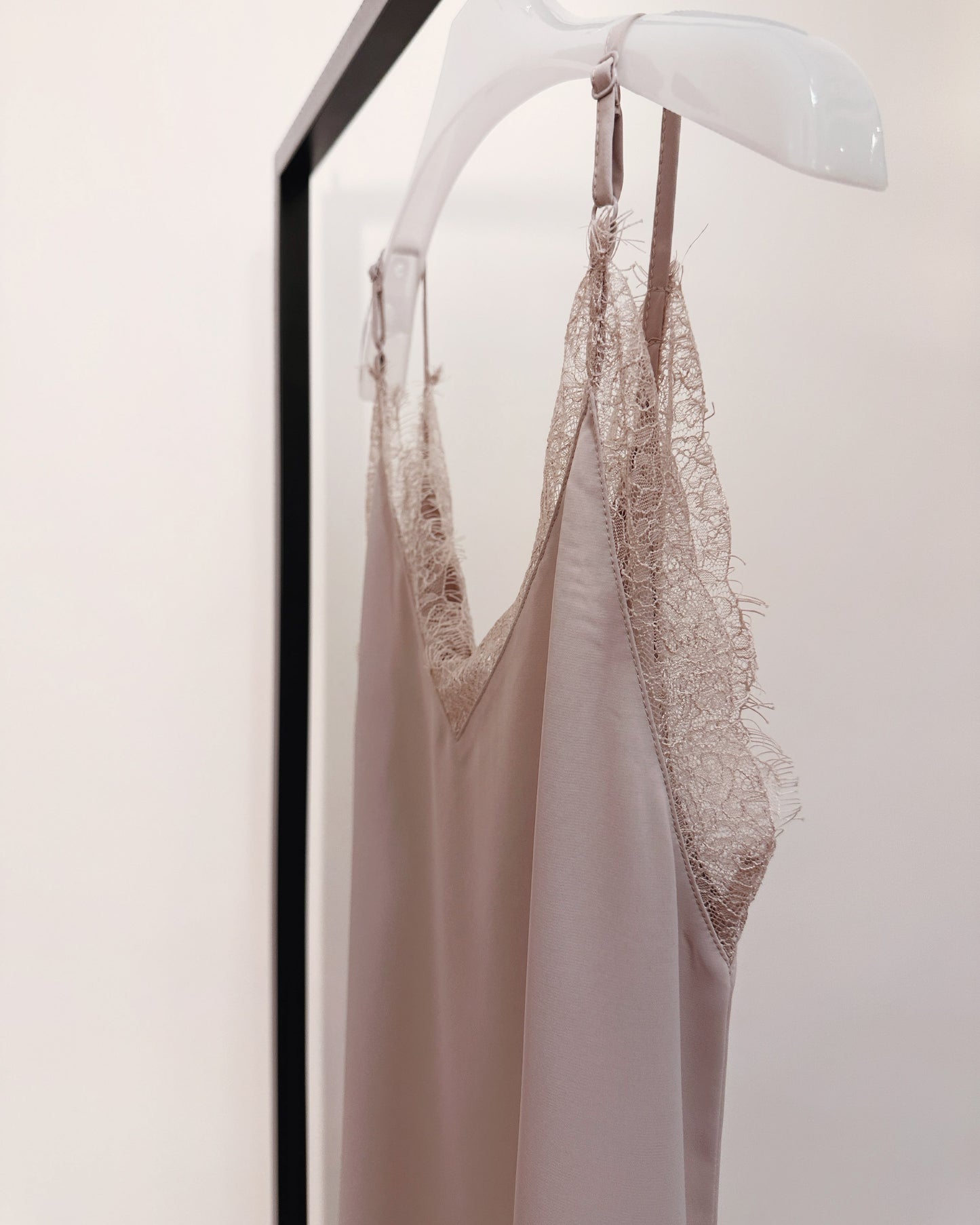 aalis CAMILA SS26 lace camisole (Light Coco)