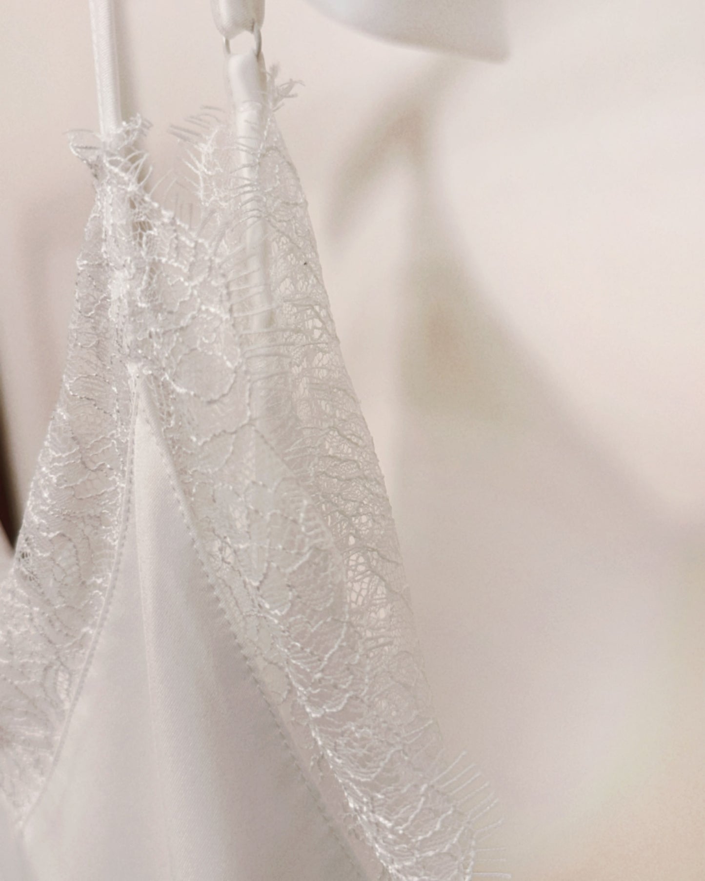 (Pre-order) aalis CAMILA SS26 lace camisole (Ivory)