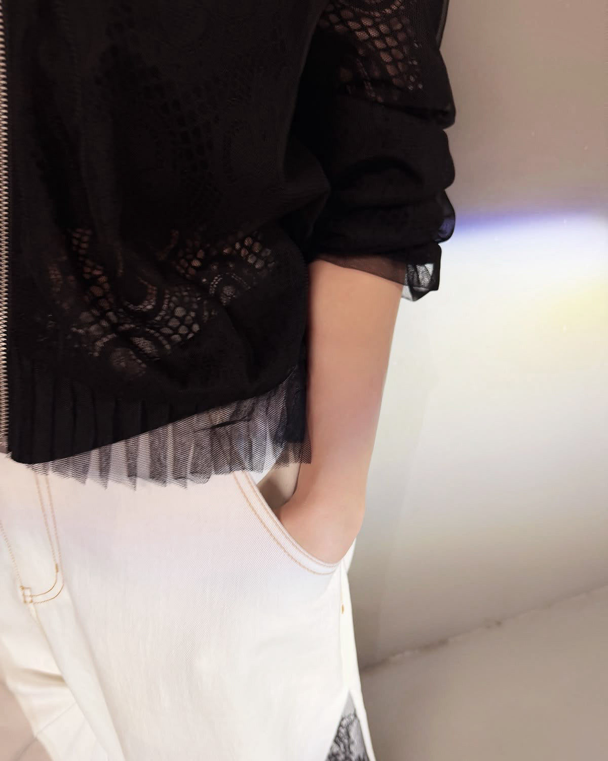 (Pre-order) aalis CARICE SS26 lace bomber jacket (Black)