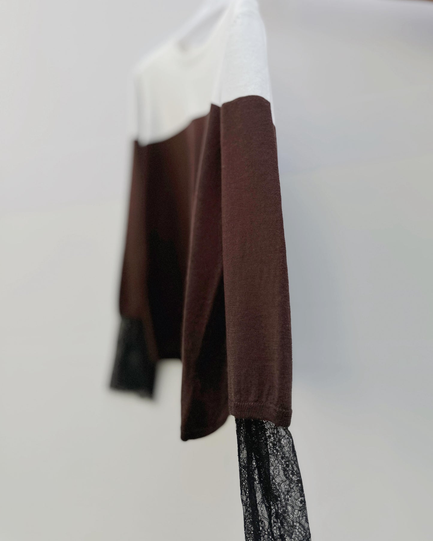 aalis SIS FW25 lace sleeves insert sweater (Brown Mix)