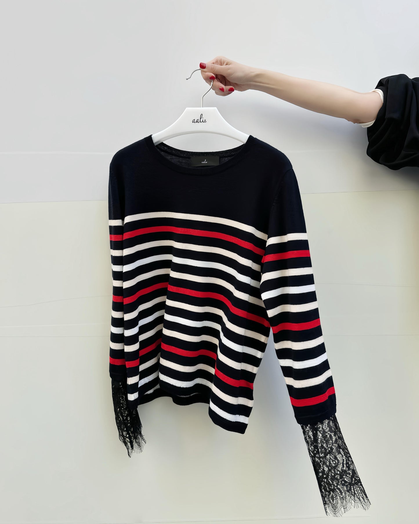 aalis SIS FW25 lace sleeves insert sweater (Navy Mix)