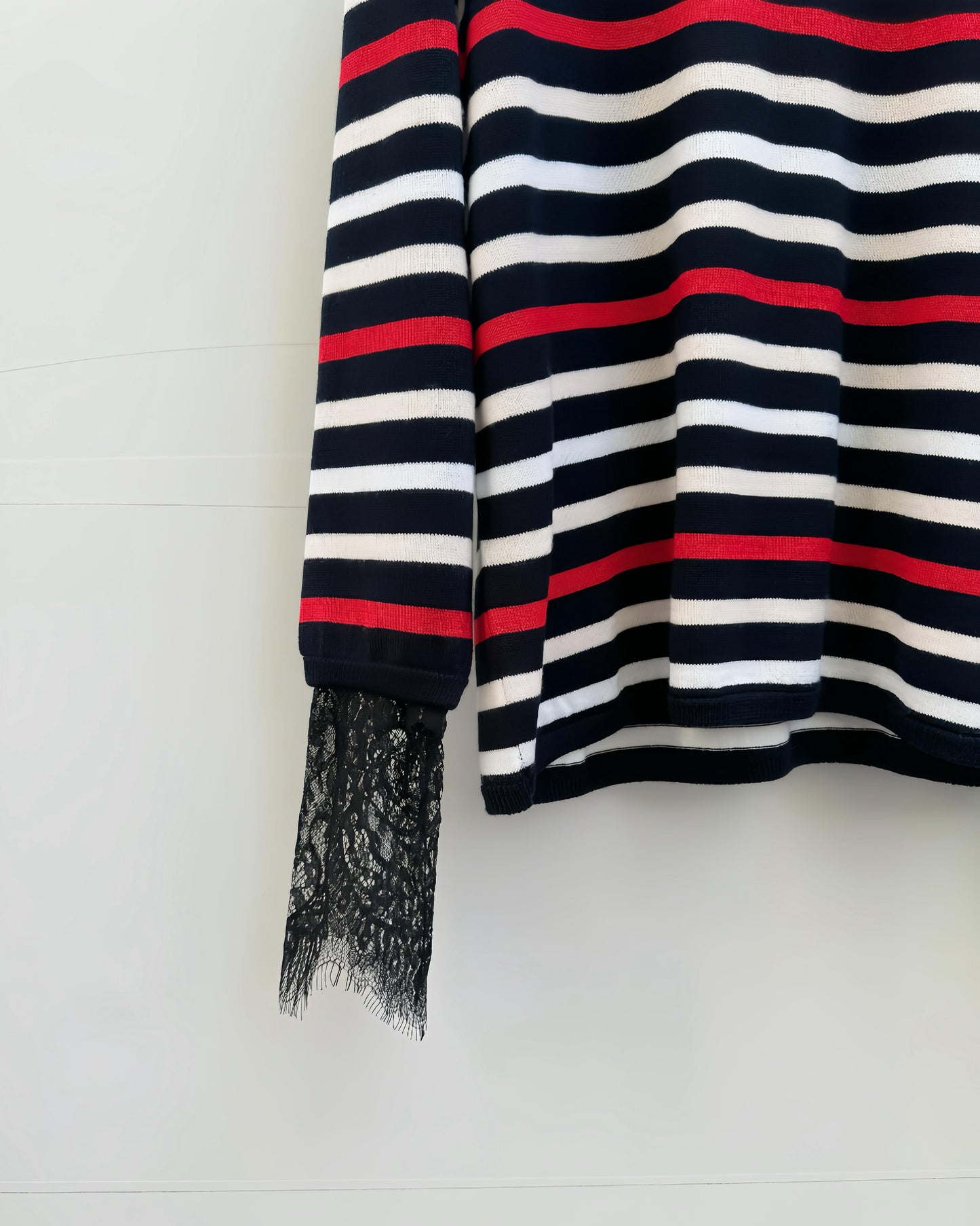 aalis SIS FW25 lace sleeves insert sweater (Navy Mix)