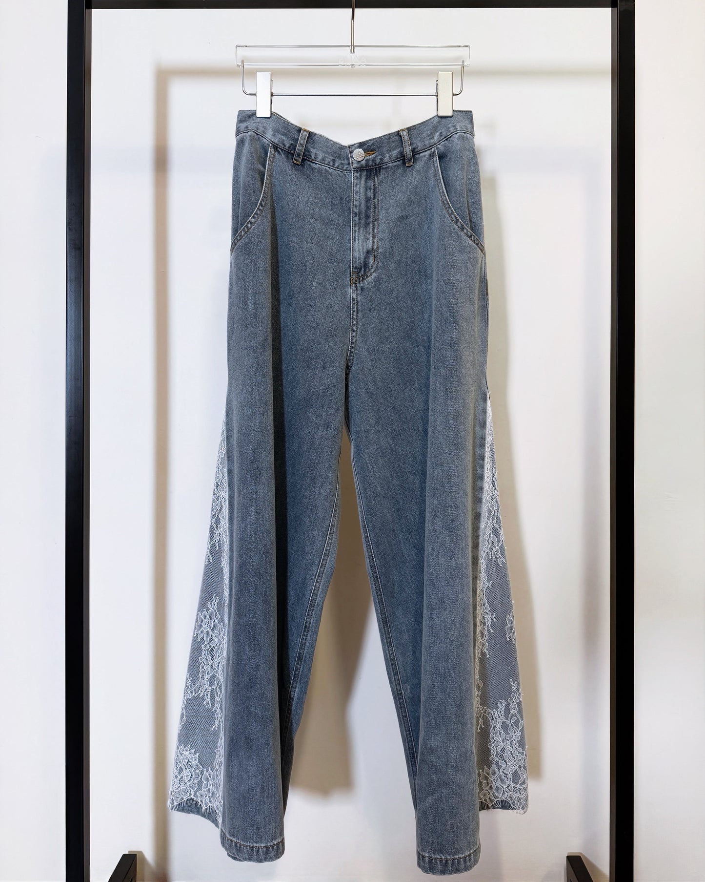 aalis WALLS SS26 wide leg with lace denim jeans (Blue Denim)