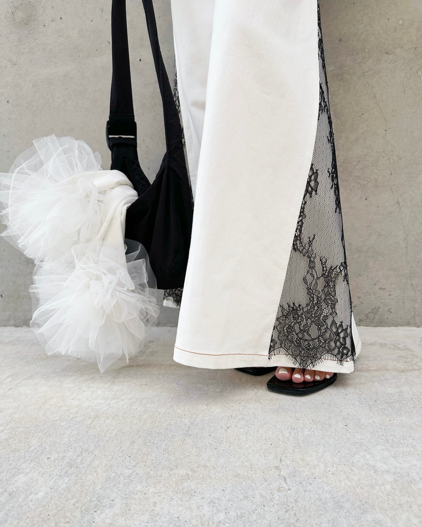 aalis WALLS SS26 wide leg with lace denim jeans (White Lace)