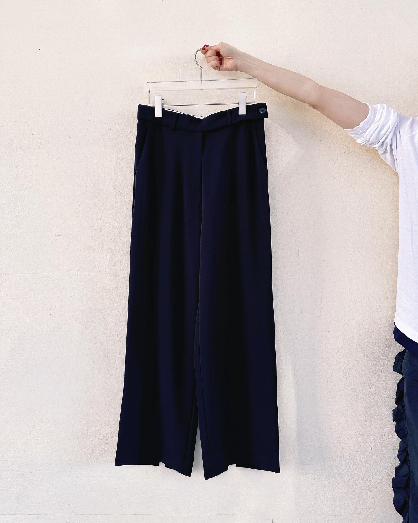 aalis GLORI SS26 back vent full length pants (Black)