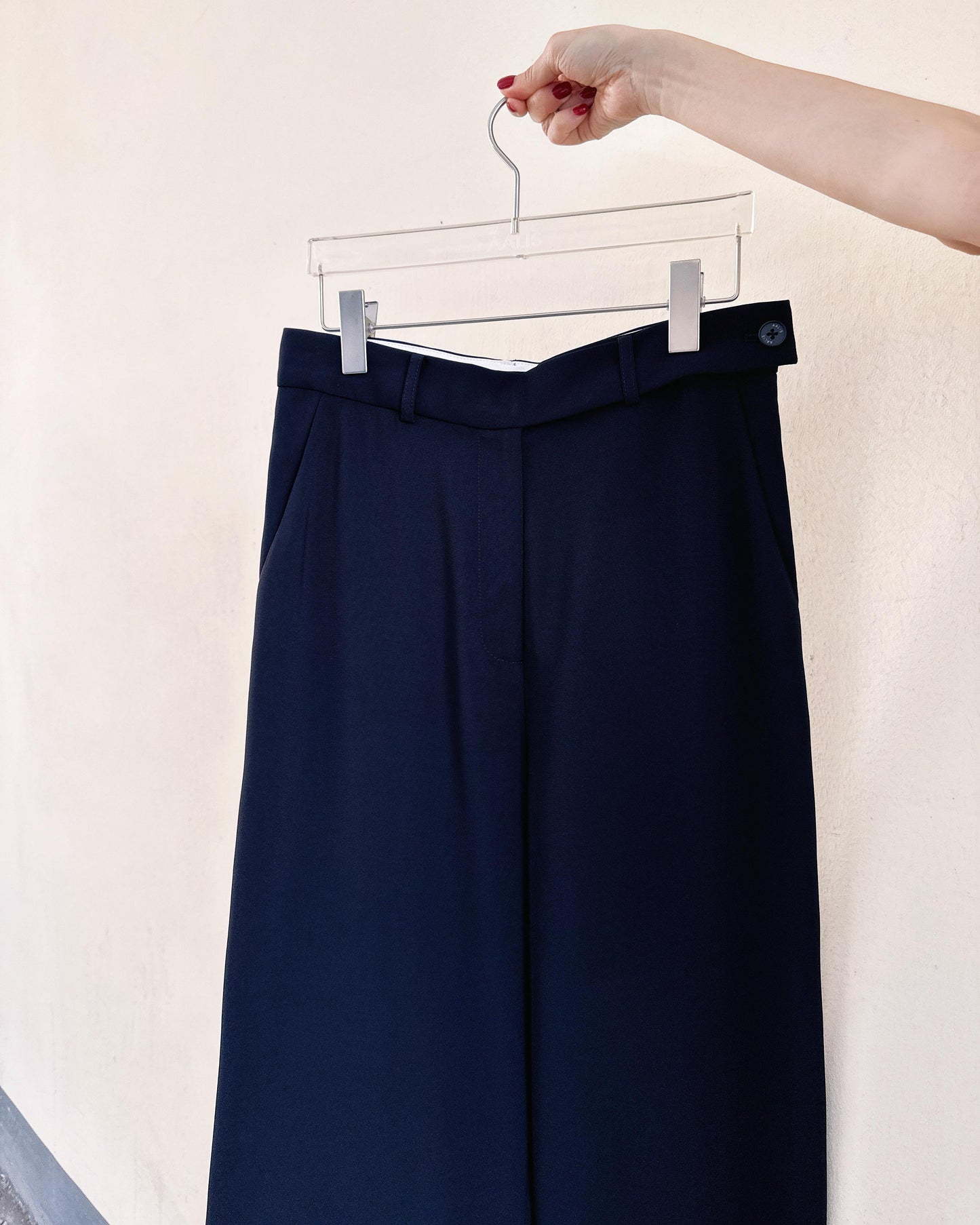 aalis GLORI SS26 back vent full length pants (Black)