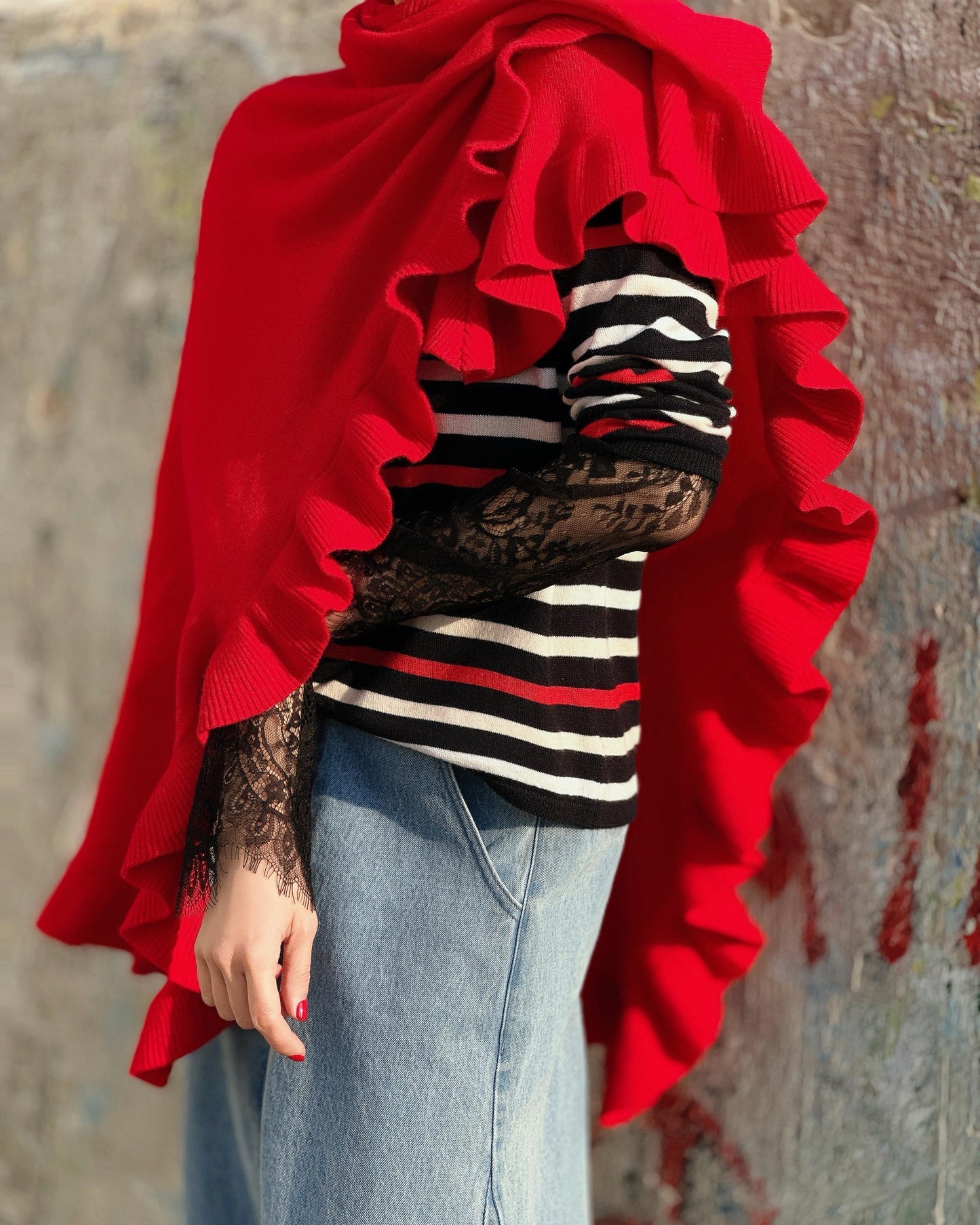 aalis LUCIE FW25 cashmere ruffle hem scarf (Red)