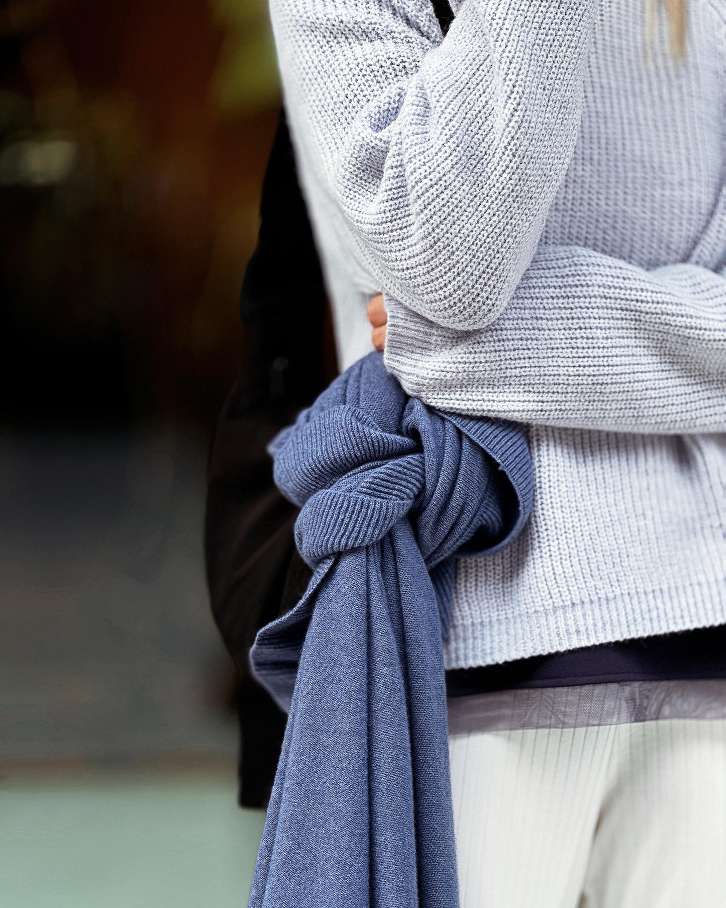 aalis ELA raglan sleeves knitted sweater (Heather Blue)