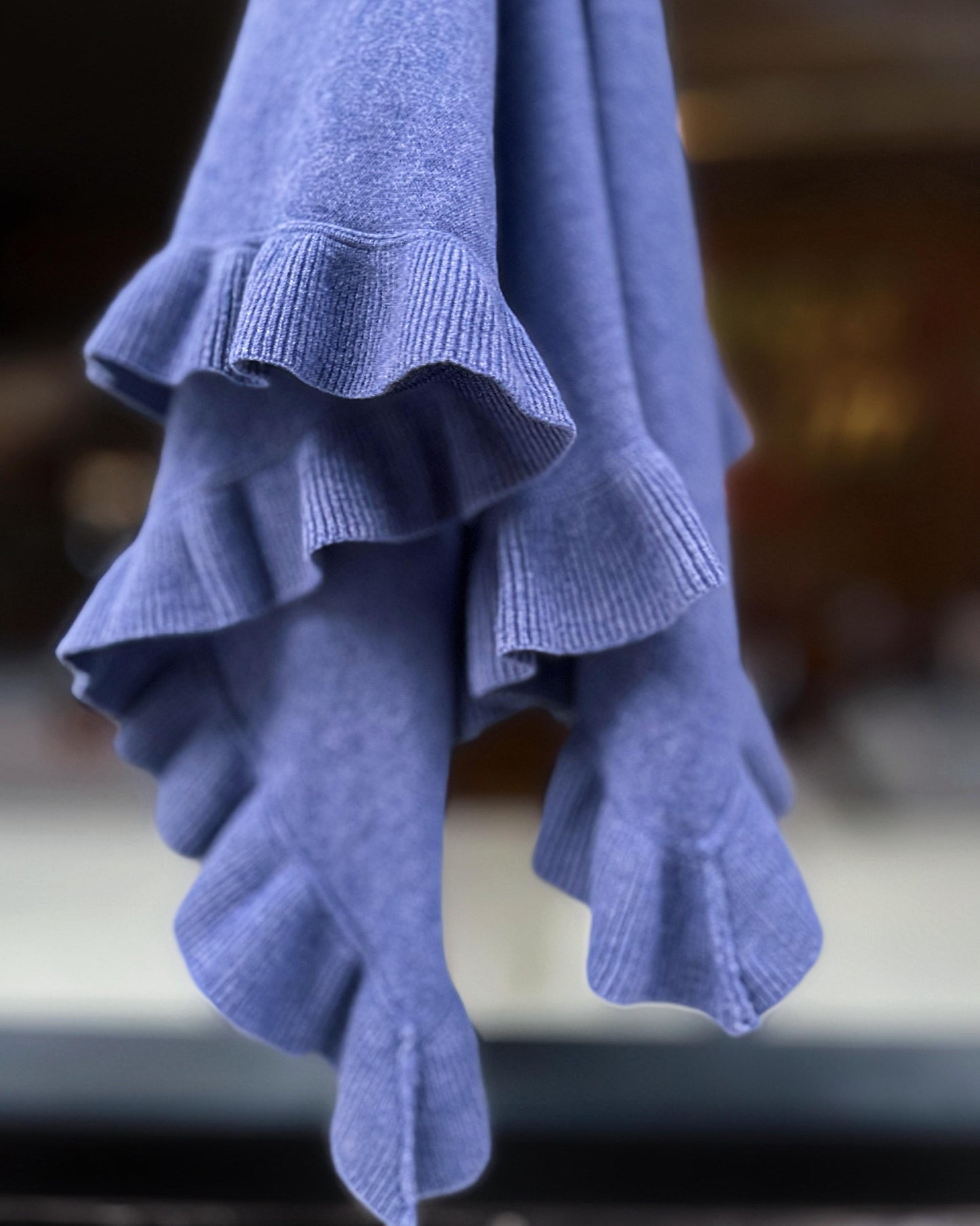 aalis LUCIE FW25 cashmere ruffle hem scarf (Heather Blue)