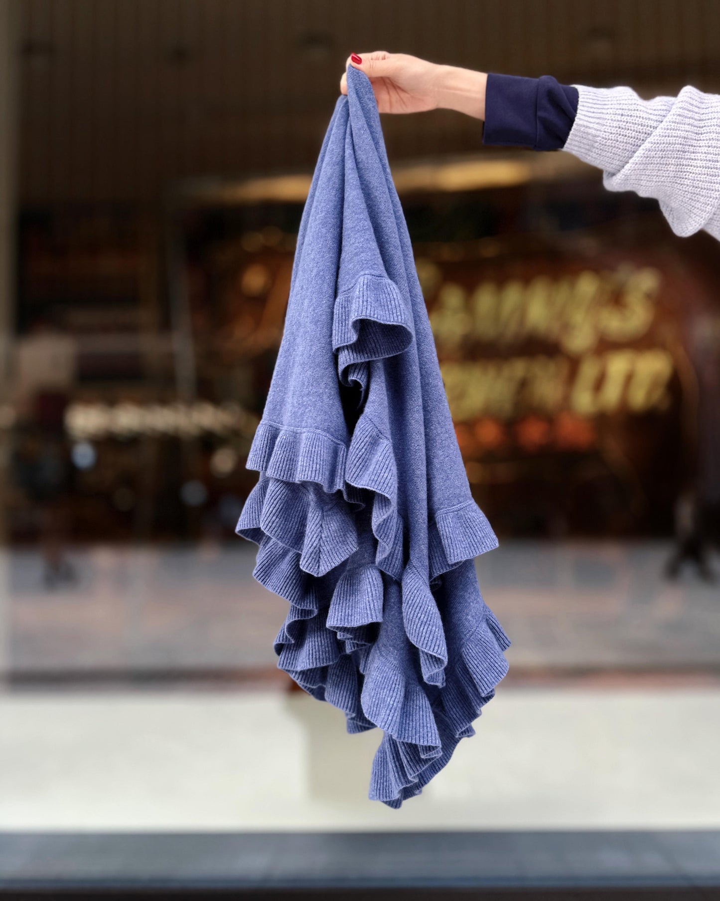 aalis LUCIE FW25 cashmere ruffle hem scarf (Heather Blue)