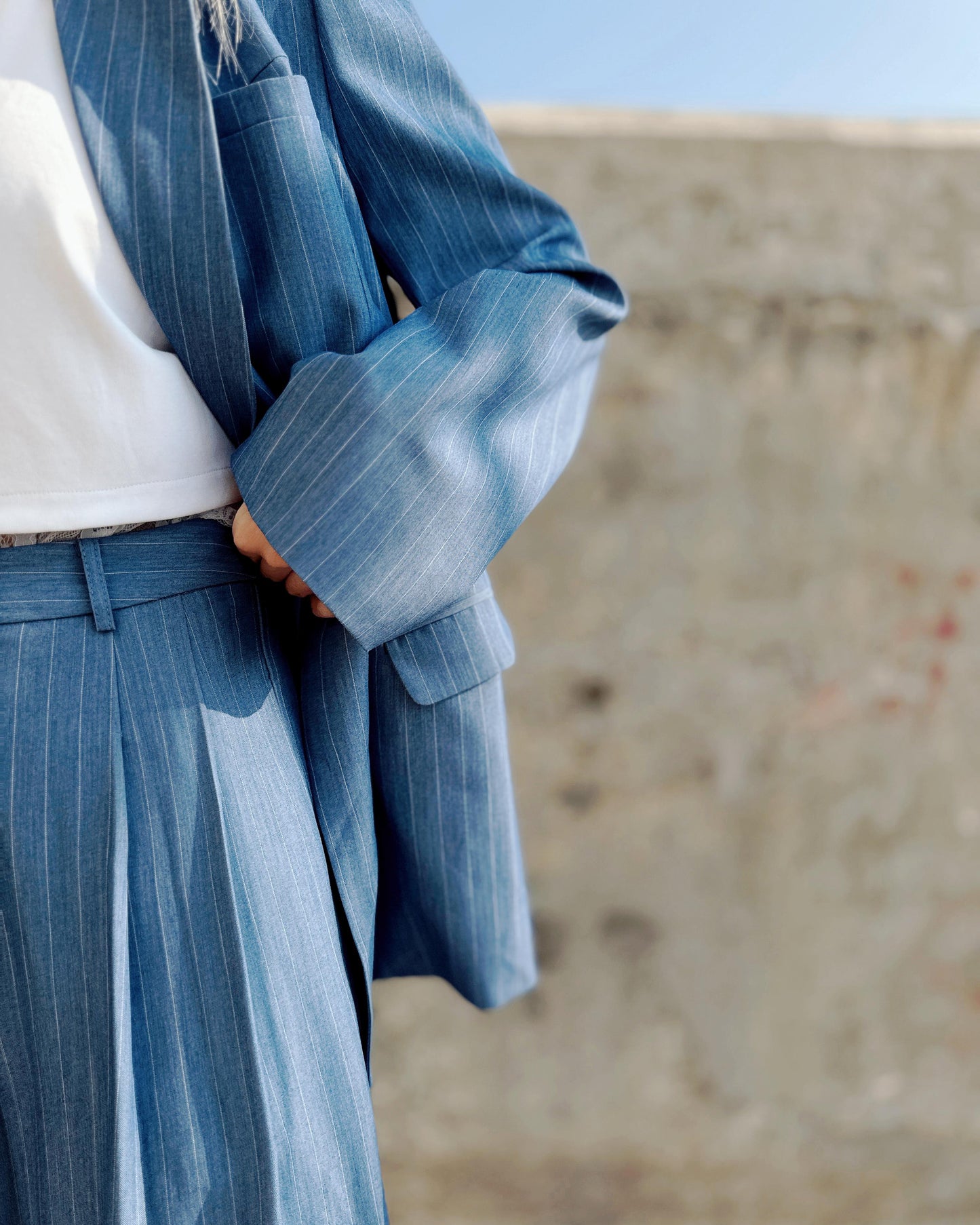 aalis MONI STRIPE SS26 blazer (Blue Denim)