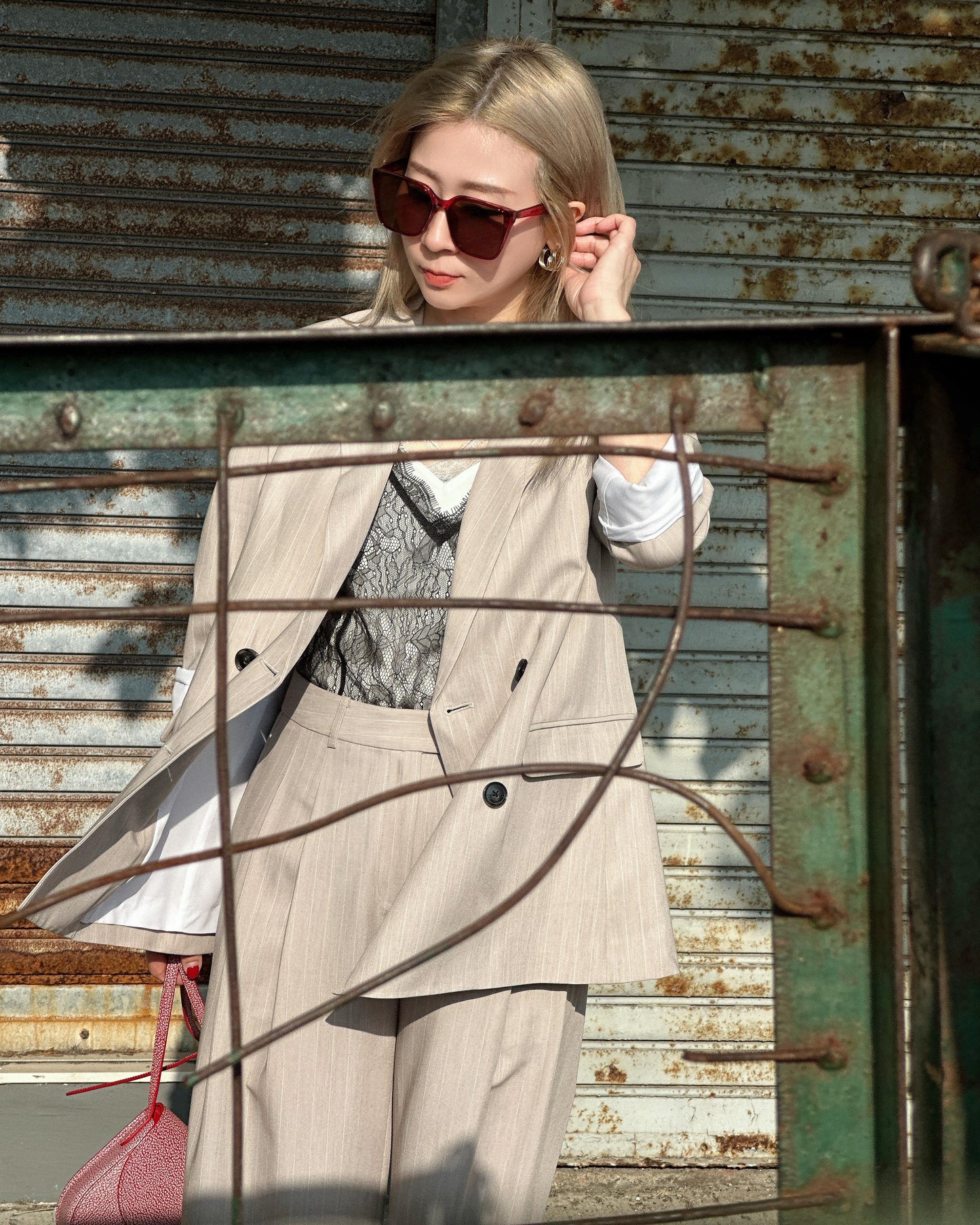 (Pre-order) aalis MONI STRIPE SS26 blazer (Lt Beige)