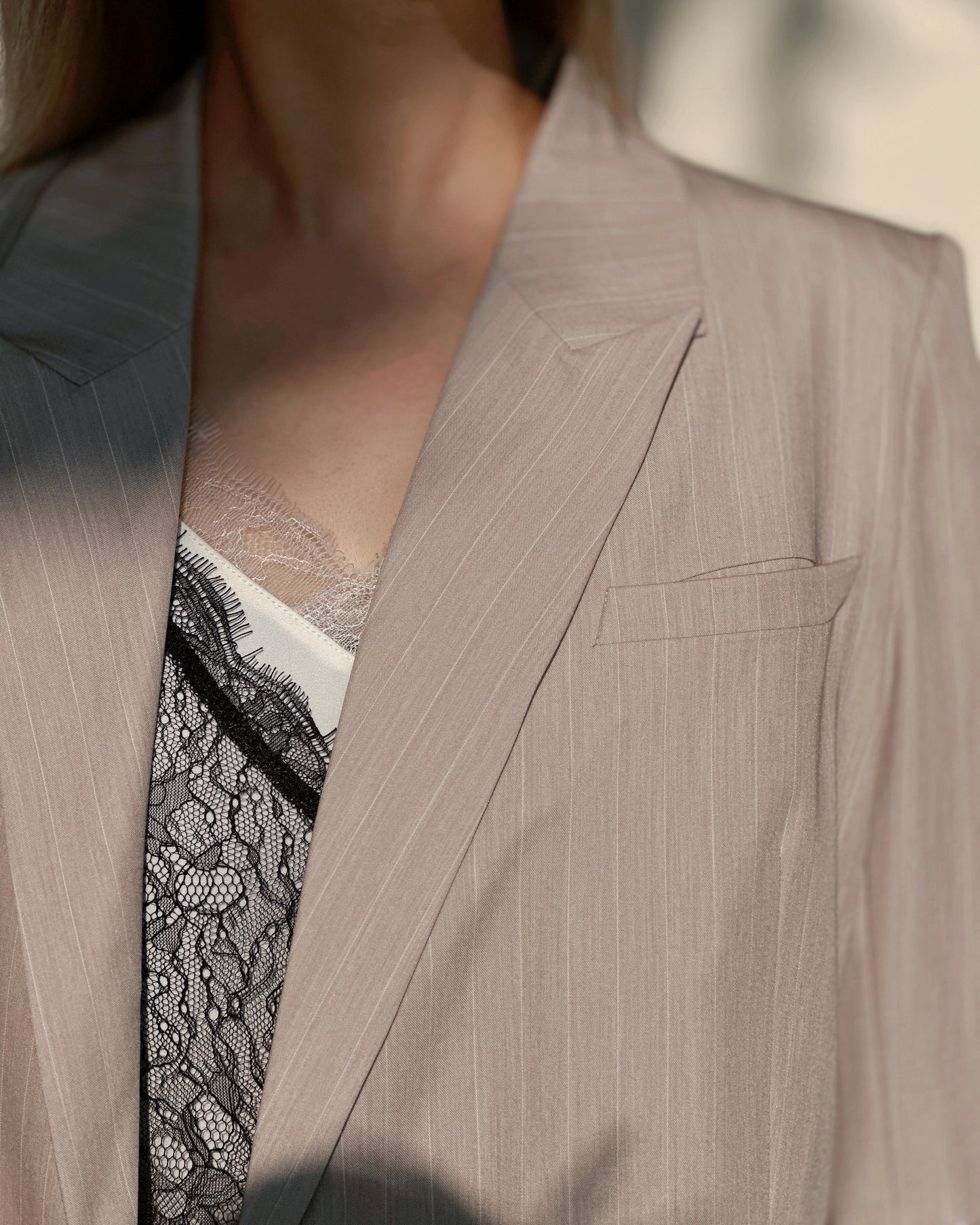 (Pre-order) aalis MONI STRIPE SS26 blazer (Lt Beige)