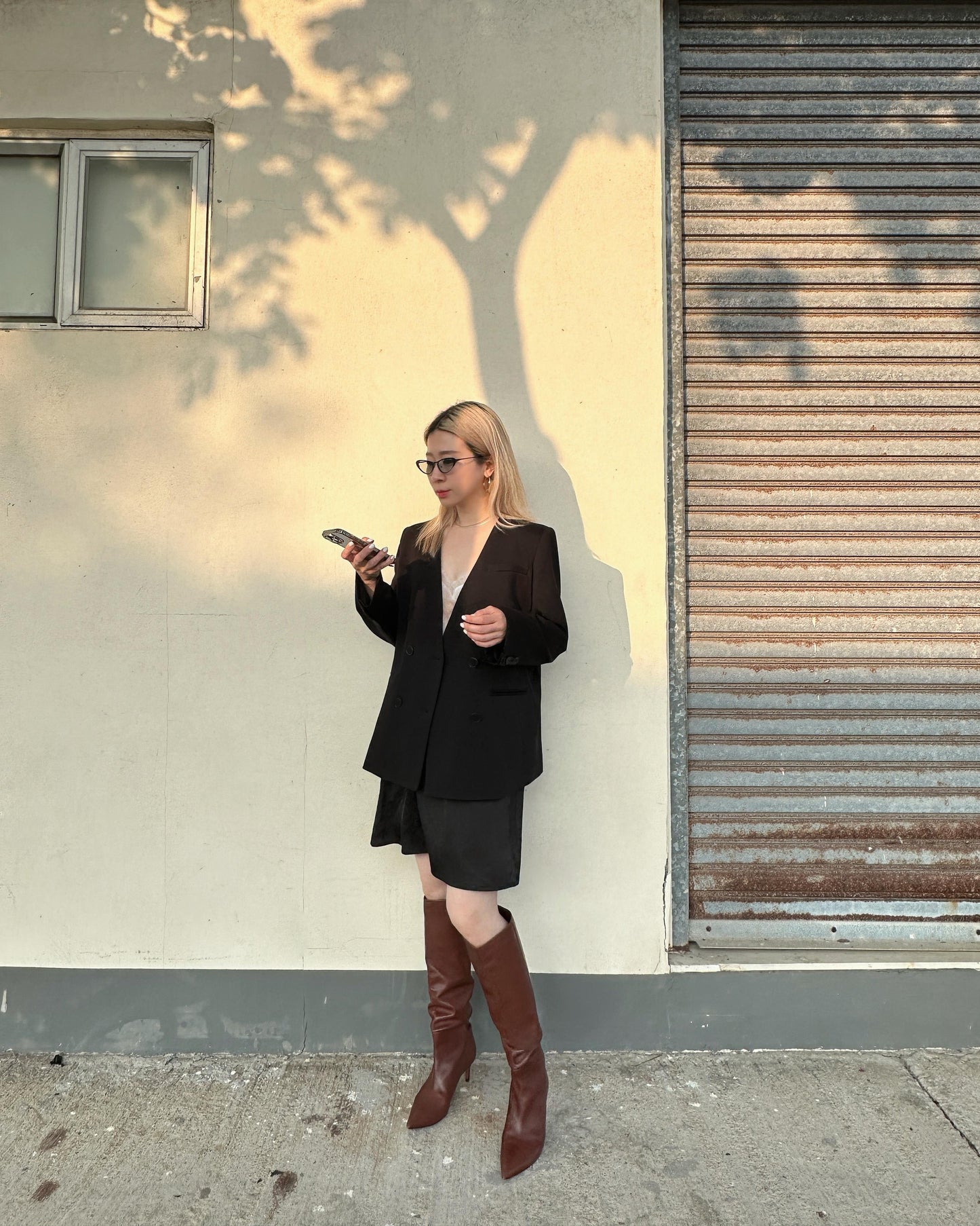 aalis MONIQUE V neck blazer (Black)