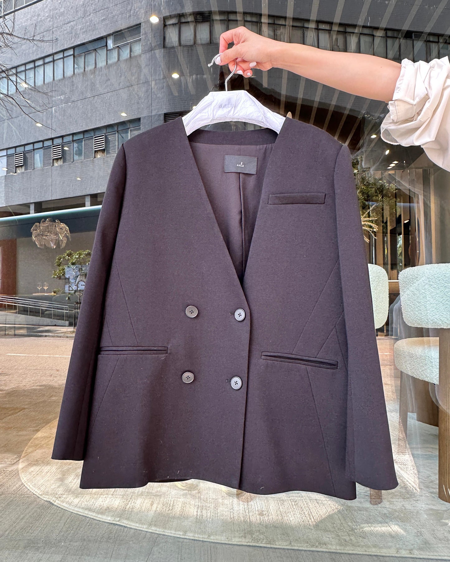 aalis MONIQUE V neck blazer (Black)