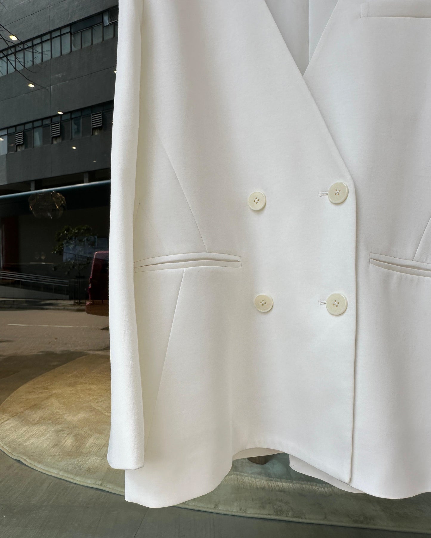 aalis MONIQUE V neck blazer (White)