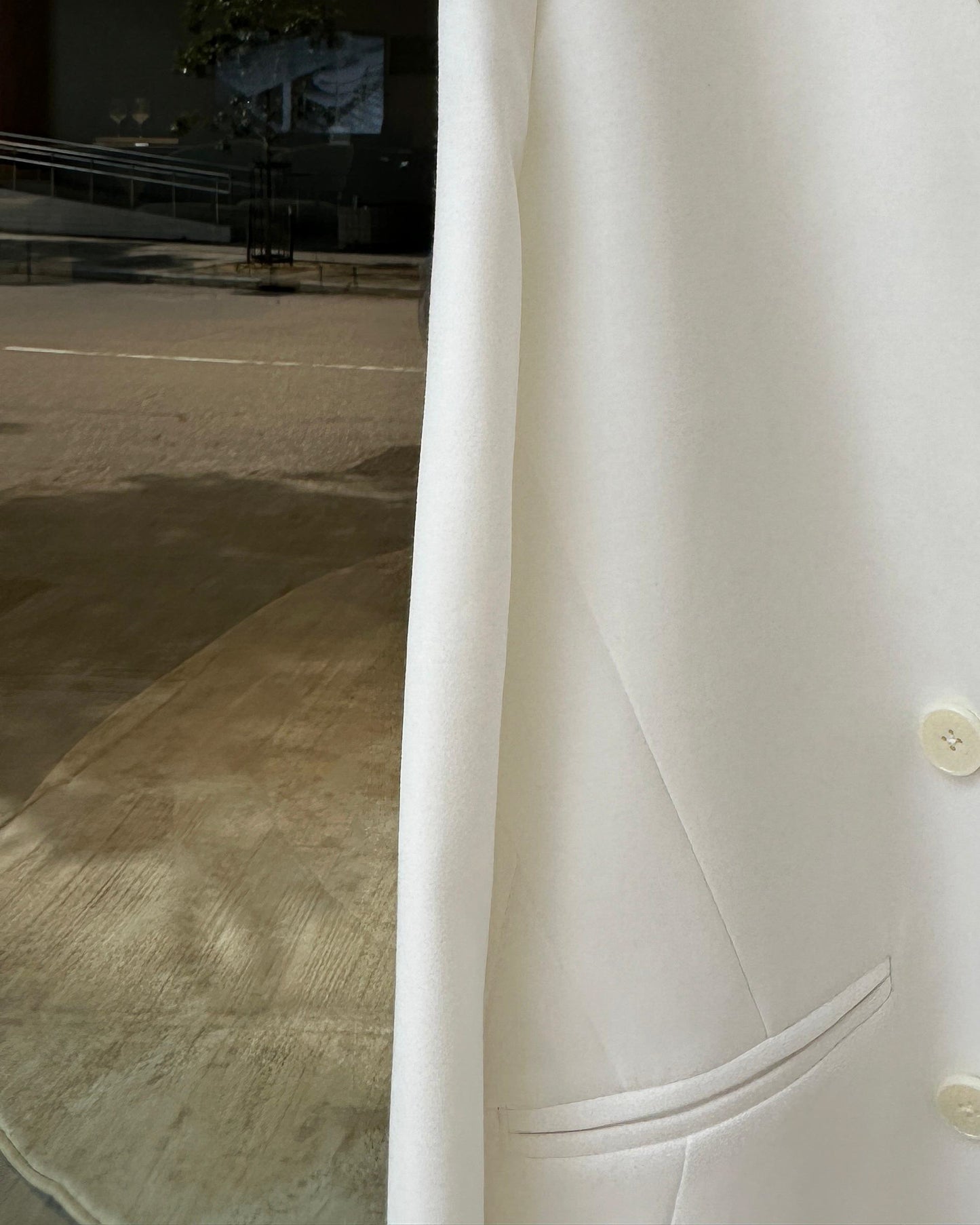 aalis MONIQUE V neck blazer (White)