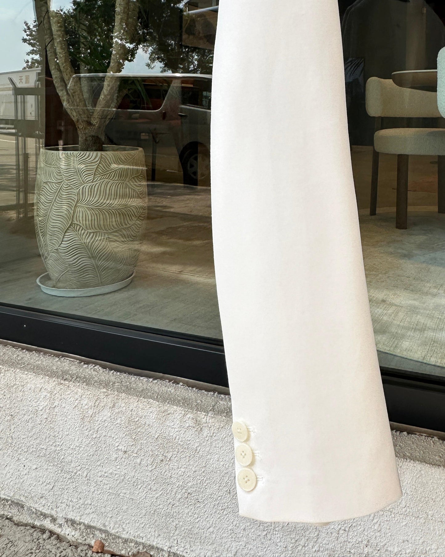 aalis MONIQUE V neck blazer (White)