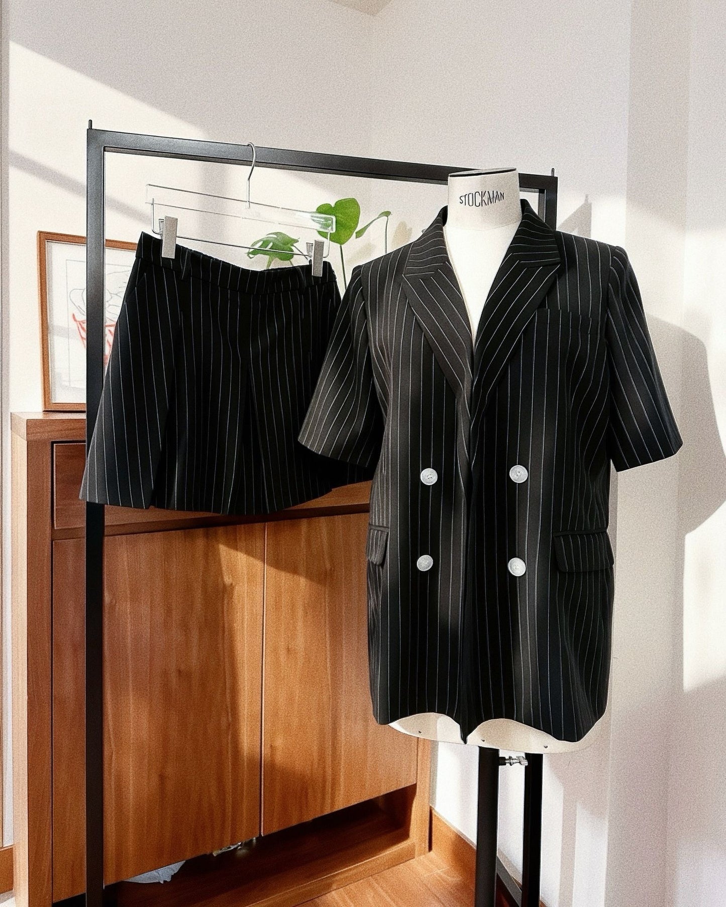 aalis FAYE STRIPED pleated mini skirt (Black Mix)